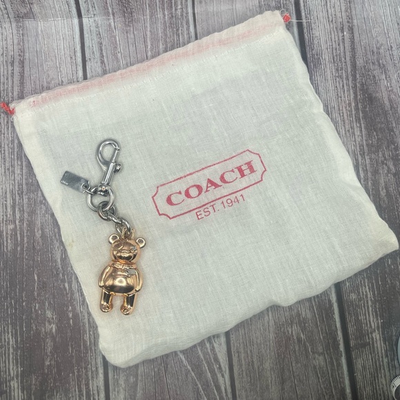SOLD❤️ 🧸NEW COACH 3D Teddy Bear Bag Charm Key Chain Rose Gold Silver w/ Dust Bag - Picture 3 of 13
